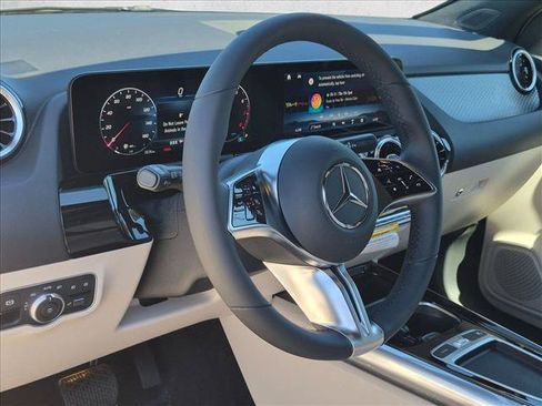 New 2026 Mercedes-Benz GLA 250 image 3