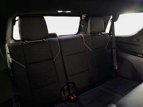 Used 2026 Cadillac Escalade Platinum Sport w/ LPO, ONYX Package image 29