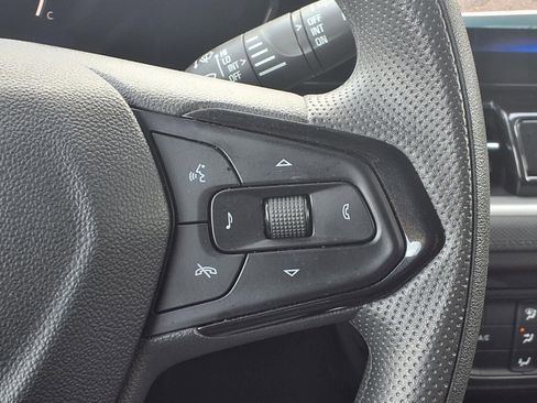 Used 2025 Chevrolet TrailBlazer LT image 16