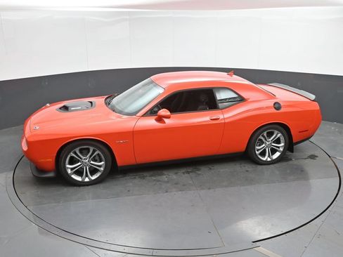 Used 2022 Dodge Challenger R/T w/ Shaker Package RWD image 38