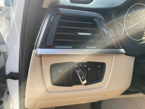 Used 2014 BMW 320i Sedan image 7