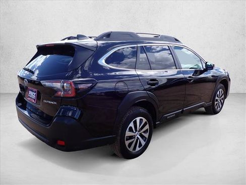Used 2025 Subaru Outback Premium AWD/4WD image 4
