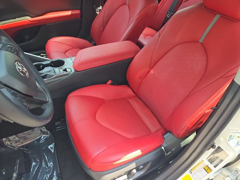 Used 2021 Toyota Camry XSE FWD image 14