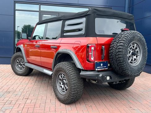 Used 2022 Ford Bronco Wildtrak AWD/4WD image 3
