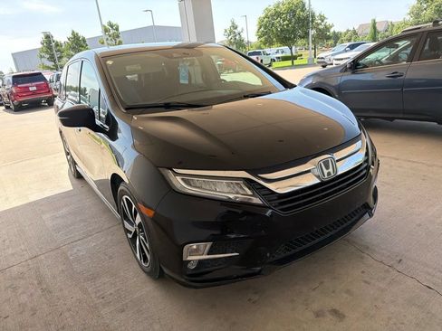 Used 2019 Honda Odyssey Elite image 3