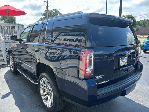 Used 2018 GMC Yukon SLT w/ Premium Edition image 5