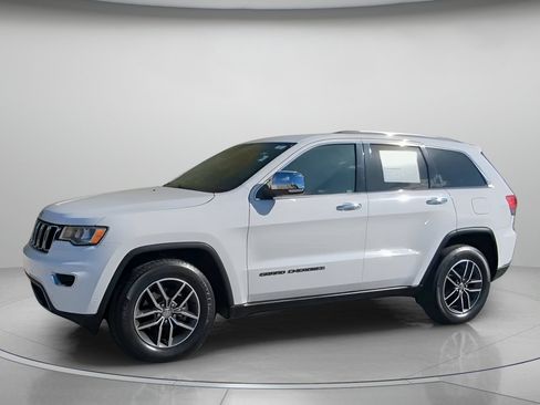 Used 2018 Jeep Grand Cherokee Limited image 13