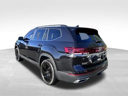 Used 2026 Volkswagen Atlas SE w/ Panoramic Sunroof Package FWD image 5