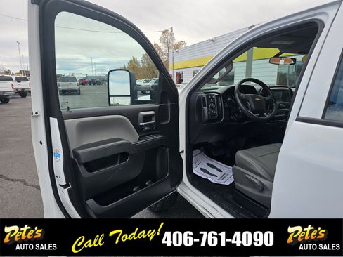 Used 2019 Chevrolet Silverado 2500 W/T w/ Snow Plow Prep Package image 17