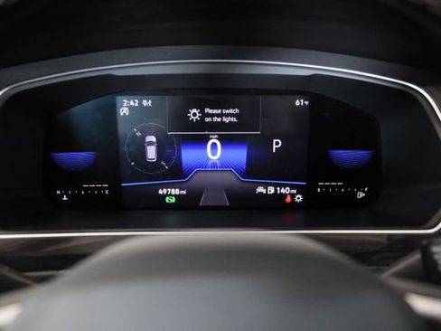 Used 2022 Volkswagen Tiguan SE image 24