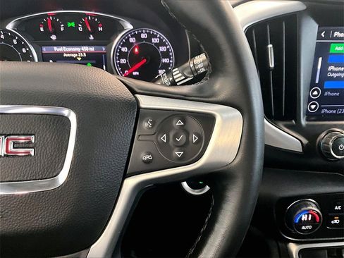 Used 2023 GMC Terrain SLT image 24