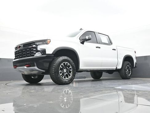 Used 2024 Chevrolet Silverado 1500 ZR2 w/ Technology Package AWD/4WD image 63