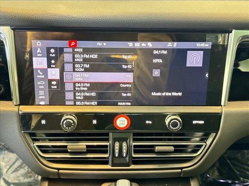 Certified 2026 Porsche Macan AWD/4WD image 15