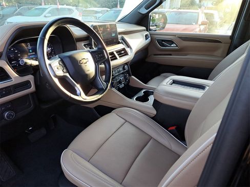Used 2024 Chevrolet Suburban Premier image 14
