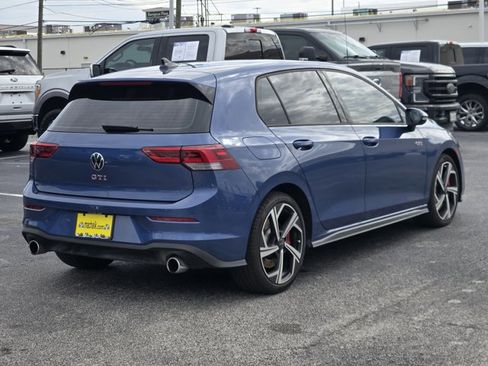 Used 2026 Volkswagen GTI SE FWD image 5