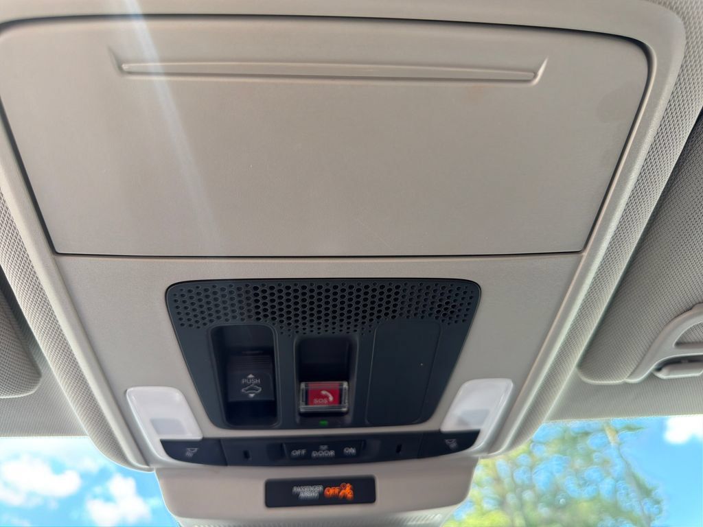 Used 2025 Honda Accord Touring image 24