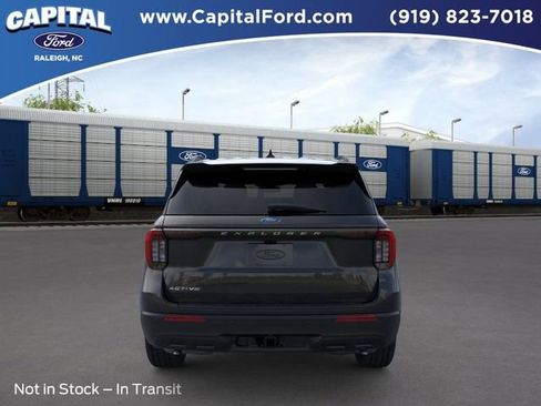 New 2026 Ford Explorer Active RWD image 5