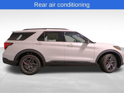 New 2026 Ford Explorer ST w/ Sun And Sound Package image 8