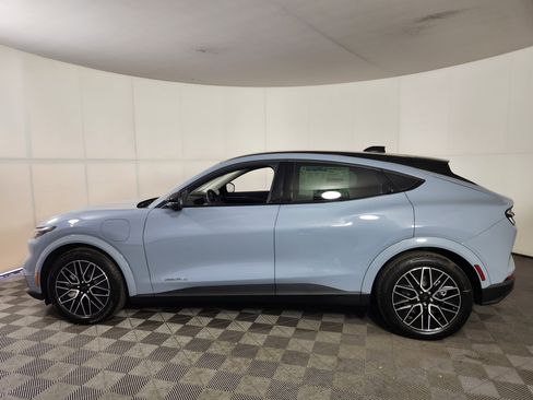 New 2026 Ford Mustang Mach-E Premium image 4