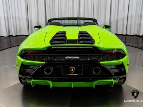 Used 2021 Lamborghini Huracan EVO RWD image 20