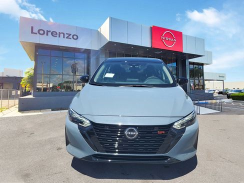 New 2025 Nissan Sentra SR w/ Midnight Edition image 2