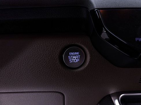 Certified 2025 Kia Carnival EX FWD image 25