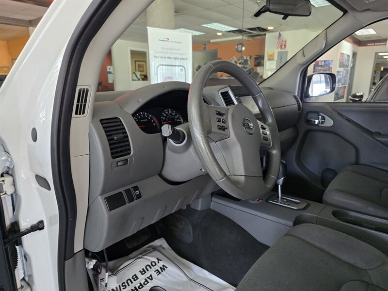 Used 2021 Nissan Frontier S RWD image 8
