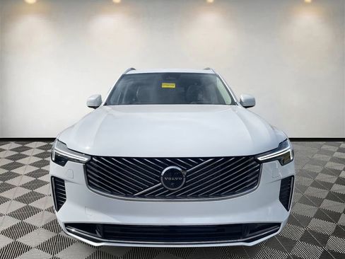 New 2026 Volvo XC90 T8 Ultra w/ Protection Package Premier image 8