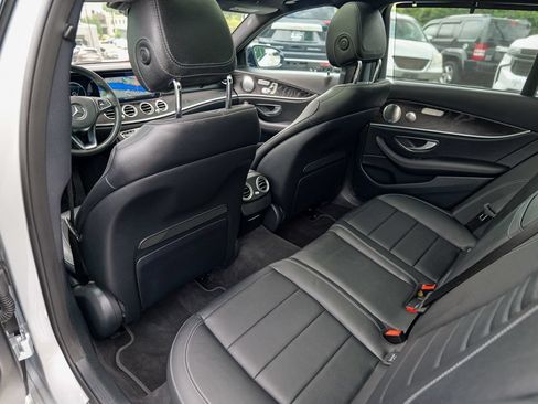 Used 2018 Mercedes-Benz E 400 4MATIC Wagon image 26