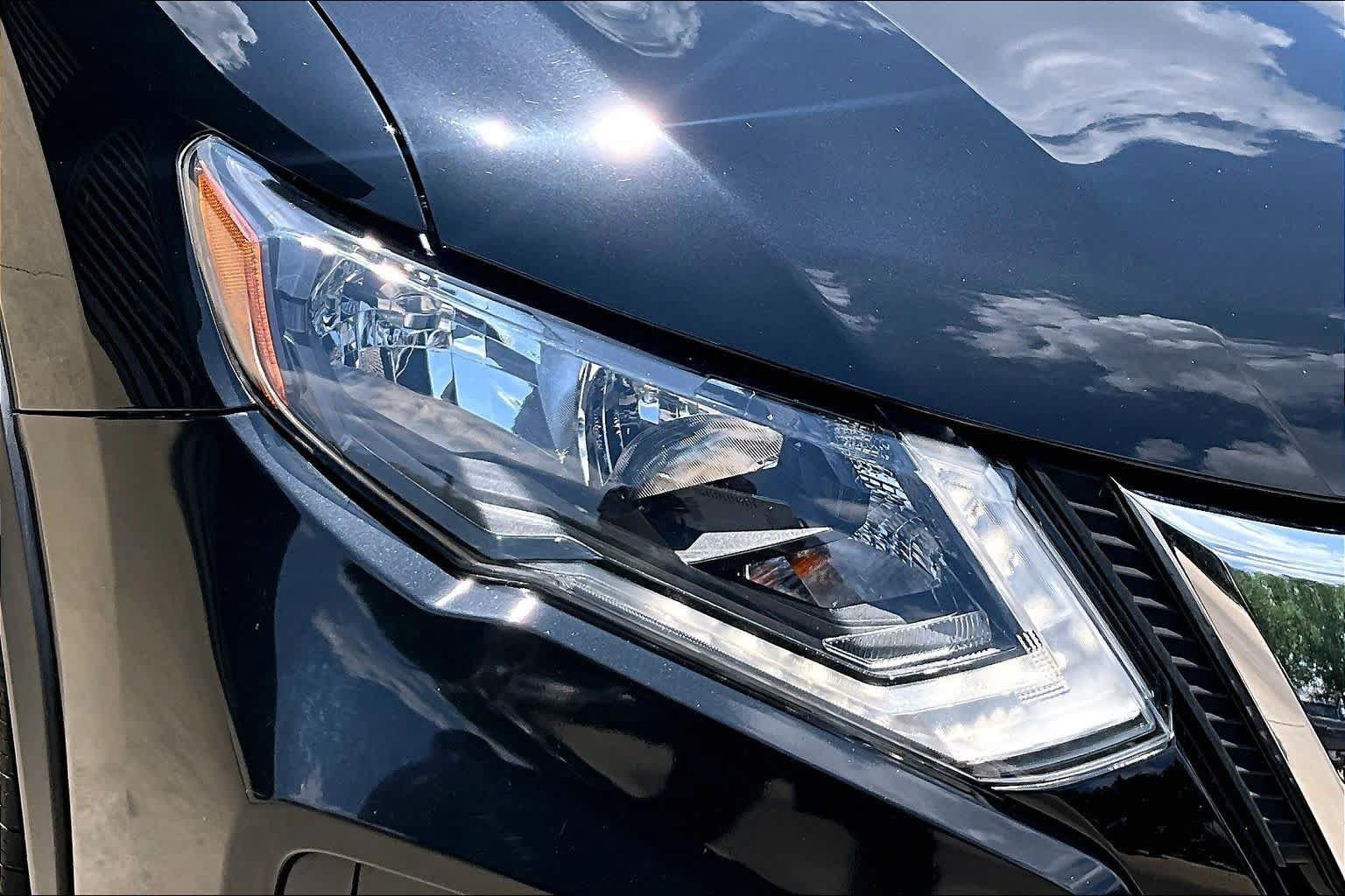 Used 2019 Nissan Rogue SL AWD/4WD image 27