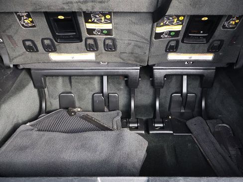 Used 2016 Toyota Sienna SE image 31