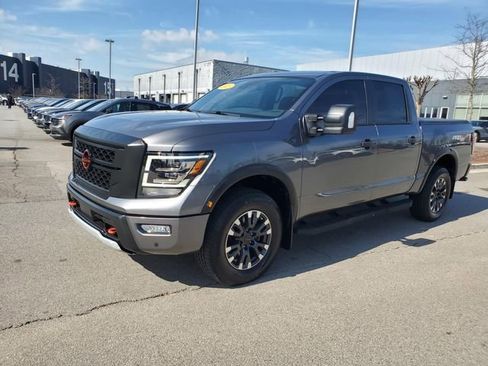 Used 2023 Nissan Titan PRO-4X w/ Pro-4x Convenience Package image 7