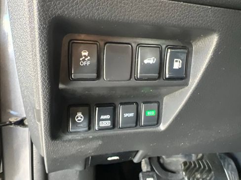 Used 2018 Nissan Rogue SV w/ Sun & Sound Touring Package AWD/4WD image 52