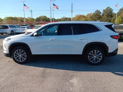 New 2026 Buick Enclave Preferred w/ LPO, Floor Liner Package FWD image 3