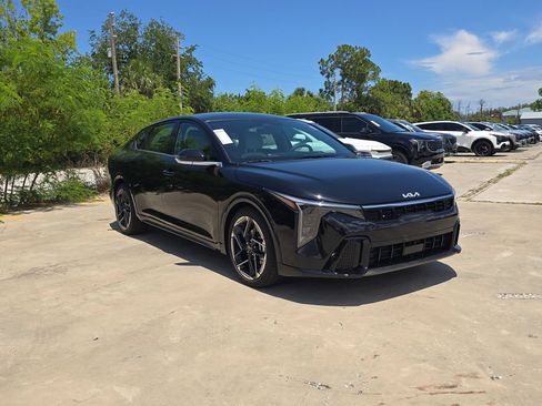 New 2026 Kia K4 GT-Line FWD image 2