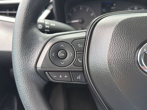 Used 2025 Toyota Corolla LE FWD image 23