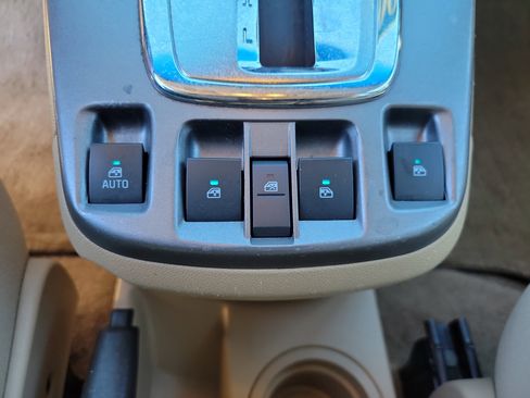 Used 2009 Chevrolet Equinox LS image 18