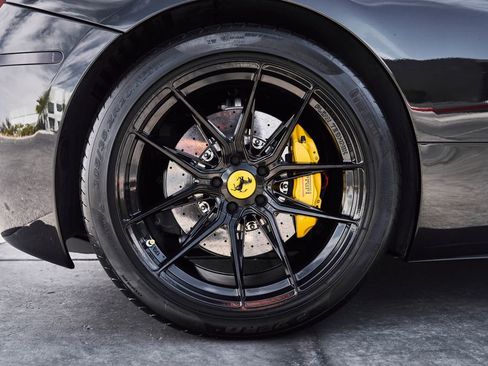 Used 2013 Ferrari 458 Spider RWD image 25