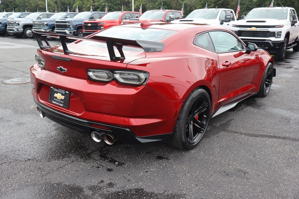 Used 2022 Chevrolet Camaro ZL1 RWD image 33