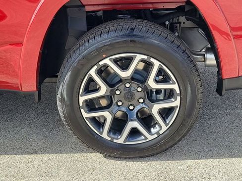 New 2026 RAM 1500 Laramie AWD/4WD image 18