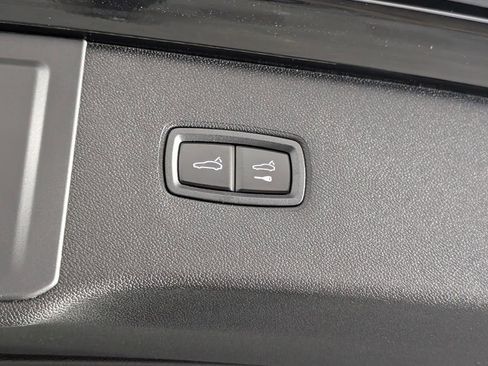 New 2026 Porsche Cayenne image 18