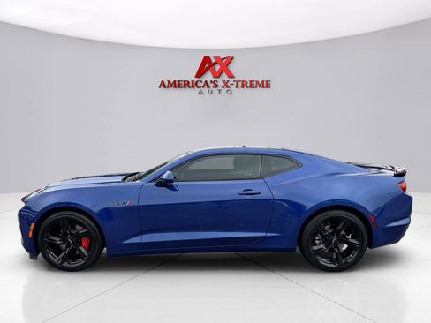 Used 2023 Chevrolet Camaro LT w/ Technology Package RWD image 2