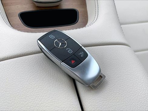 Certified 2024 Mercedes-Benz GLE 350 4MATIC image 15