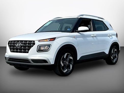 Certified 2023 Hyundai Venue SEL w/ Cargo Package FWD image 3