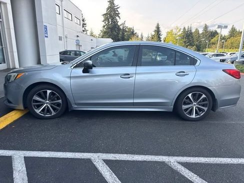 Used 2016 Subaru Legacy 2.5i Limited AWD/4WD image 3