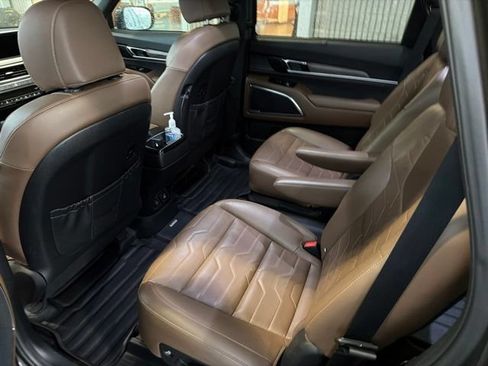Used 2022 Kia Telluride SX w/ SX Prestige Package AWD/4WD image 19
