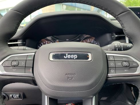 Used 2025 Jeep Compass Limited AWD/4WD image 53