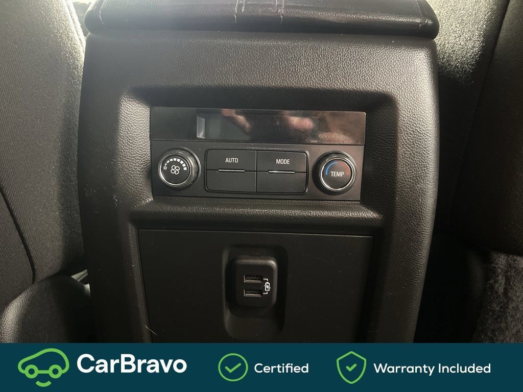 Used 2023 Chevrolet Traverse LT AWD/4WD image 20