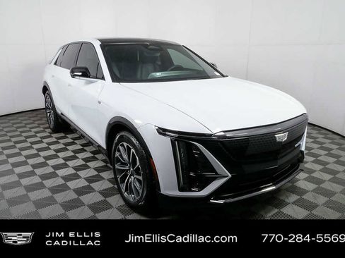 New 2026 Cadillac Lyriq Premium Sport image 27