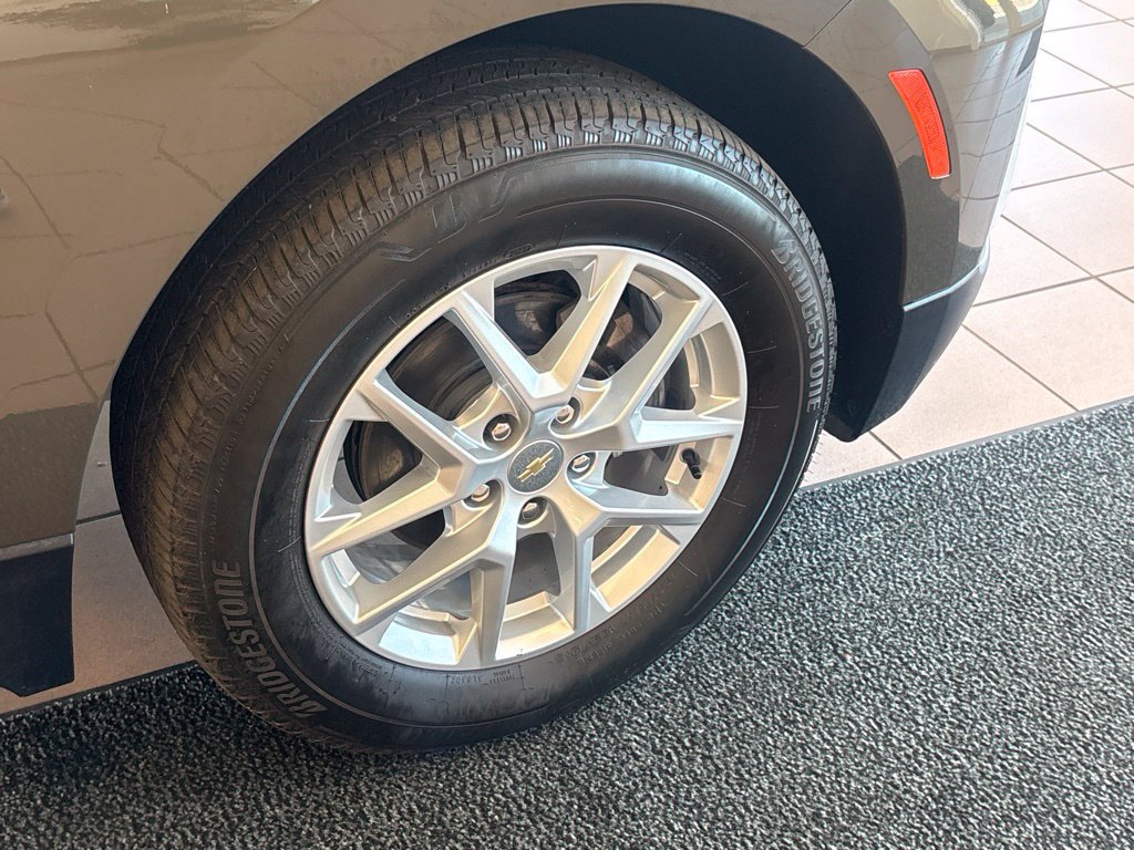 Used 2024 Chevrolet Equinox LT w/ LPO, Floor Liner Package AWD/4WD image 17